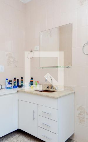 Casa para alugar com 326m², 3 quartos e 4 vagasBanheiro da Suíte 3