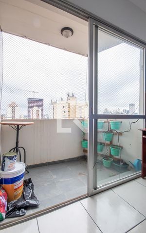 Apartamento à venda com 59m², 2 quartos e 1 vaga Apartamento à venda com 59m², 2 quartos e 1 vagaSacada