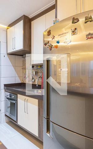 Apartamento à venda com 74m², 2 quartos e 1 vaga Apartamento à venda com 74m², 2 quartos e 1 vagaCozinha e Área de Serviço