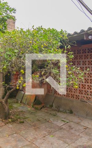 Casa à venda com 390m², 2 quartos e 3 vagas Casa à venda com 390m², 2 quartos e 3 vagasQuintal
