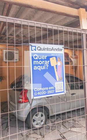 Casa à venda com 390m², 2 quartos e 3 vagas Casa à venda com 390m², 2 quartos e 3 vagasFachada