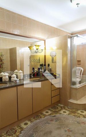 Casa para alugar com 750m², 5 quartos e 5 vagasBanheiro da Suíte 1