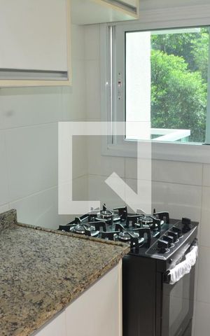Apartamento para alugar com 80m², 2 quartos e 2 vagasCozinha