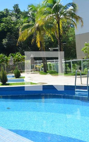 Apartamento para alugar com 80m², 2 quartos e 2 vagasÁrea comum - Piscina