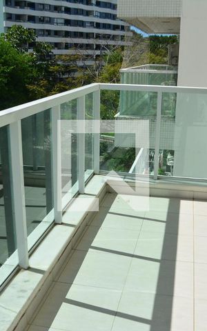 Apartamento para alugar com 80m², 2 quartos e 2 vagasSala com varanda