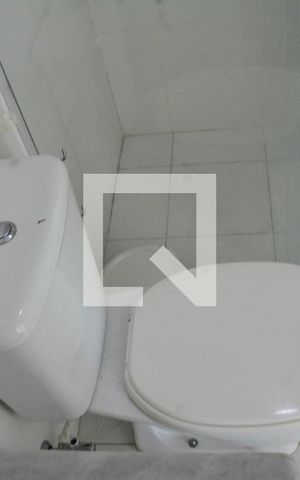 Apartamento para alugar com 80m², 2 quartos e 2 vagasBanheiro social