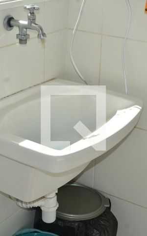 Apartamento para alugar com 80m², 2 quartos e 2 vagasÁrea de serviços com quarto