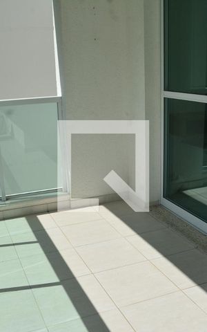 Apartamento para alugar com 80m², 2 quartos e 2 vagasSala com varanda
