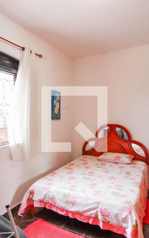 Casa à venda com 202m², 3 quartos e 3 vagas Casa à venda com 202m², 3 quartos e 3 vagasQuarto 2