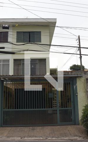 Casa à venda com 150m², 3 quartos e 3 vagasFachada