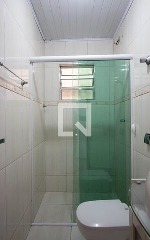 Casa para alugar com 80m², 2 quartos e sem vaga Casa para alugar com 80m², 2 quartos e sem vagaBanheiro