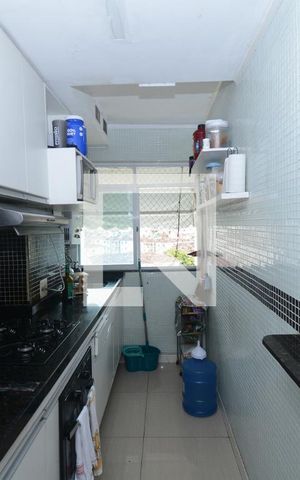 Apartamento à venda com 57m², 3 quartos e 1 vagaCozinha e Área de Serviço