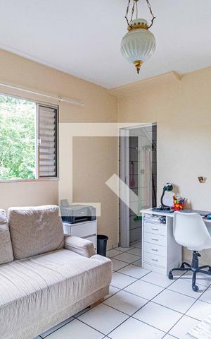 Casa à venda com 600m², 3 quartos e 4 vagas Casa à venda com 600m², 3 quartos e 4 vagasSuite inferior - Sala