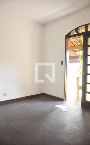 Casa para alugar com 130m², 2 quartos e 1 vagaSala