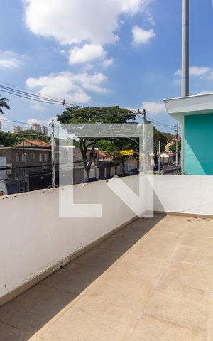 Casa para alugar com 400m², 4 quartos e 3 vagas Casa para alugar com 400m², 4 quartos e 3 vagasVaranda da Suíte 1