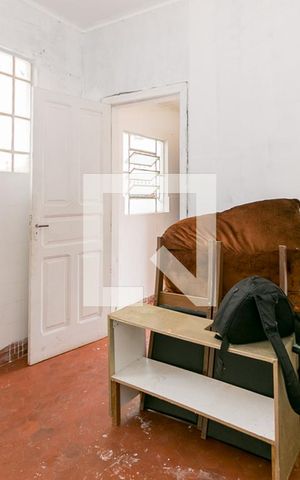 Casa para alugar com 180m², 1 quarto e sem vaga Casa para alugar com 180m², 1 quarto e sem vagaCopa