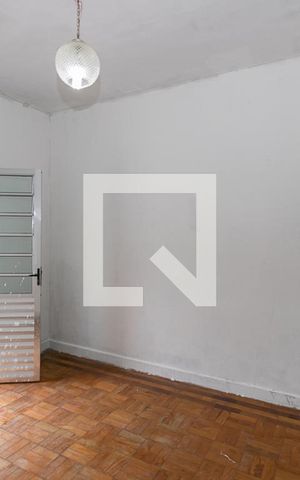Casa para alugar com 180m², 1 quarto e sem vaga Casa para alugar com 180m², 1 quarto e sem vagaSala