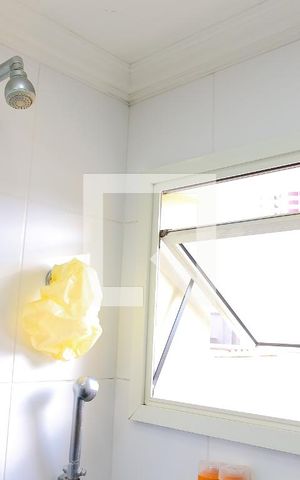 Apartamento à venda com 150m², 3 quartos e 3 vagas Apartamento à venda com 150m², 3 quartos e 3 vagasBanheiro da Suite 1