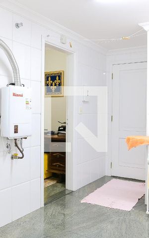 Apartamento à venda com 150m², 3 quartos e 3 vagas Apartamento à venda com 150m², 3 quartos e 3 vagasÁrea de Serviço