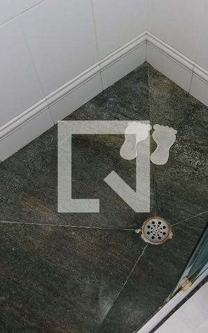 Apartamento à venda com 150m², 3 quartos e 3 vagas Apartamento à venda com 150m², 3 quartos e 3 vagasBanheiro da Suite 2