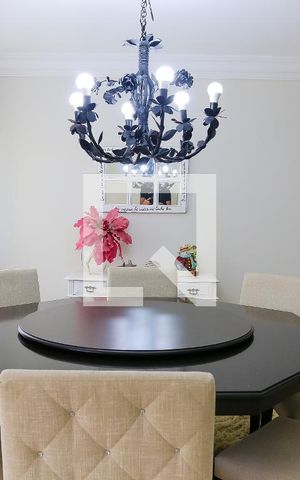 Apartamento à venda com 150m², 3 quartos e 3 vagas Apartamento à venda com 150m², 3 quartos e 3 vagasSala