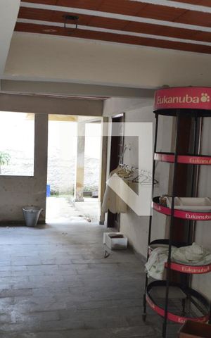 Casa à venda com 600m², 3 quartos e 3 vagasHall