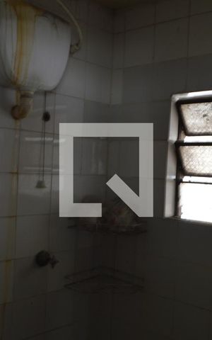 Casa à venda com 600m², 3 quartos e 3 vagasBanheiro de serviço