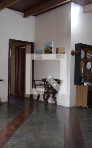 Casa à venda com 600m², 3 quartos e 3 vagasSala