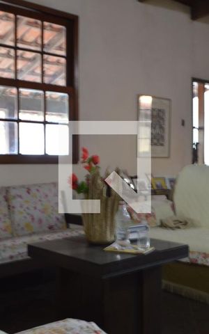 Casa à venda com 600m², 3 quartos e 3 vagasSala