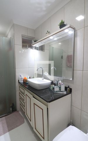 Apartamento à venda com 60m², 2 quartos e 1 vagaBanheiro 