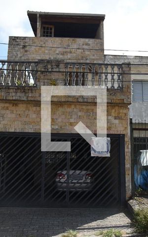 Casa à venda com 290m², 4 quartos e 2 vagasFachada