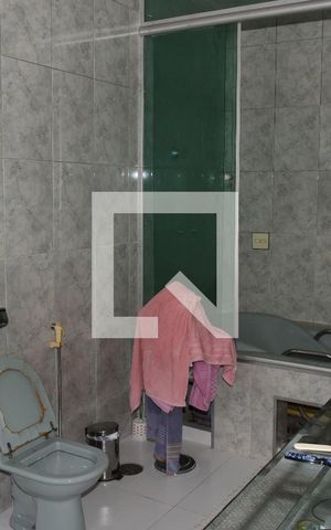 Casa à venda com 290m², 4 quartos e 2 vagasBanheiro da Suíte 3
