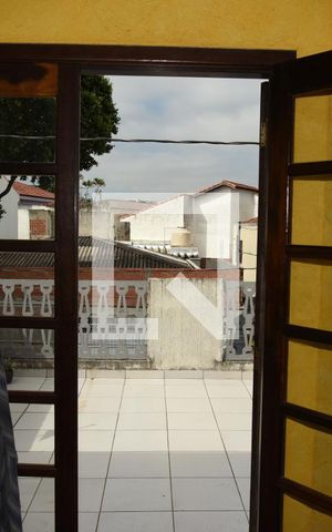 Casa à venda com 290m², 4 quartos e 2 vagasSuíte 1