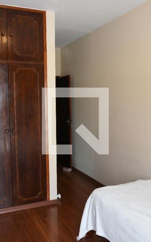 Casa à venda com 290m², 4 quartos e 2 vagasSuíte 1