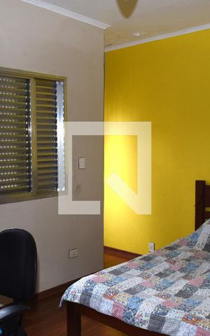 Casa à venda com 290m², 4 quartos e 2 vagasSuíte 3