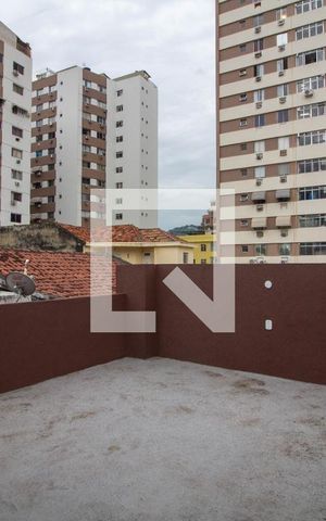 Apartamento à venda com 120m², 2 quartos e 1 vaga Apartamento à venda com 120m², 2 quartos e 1 vagaTerraço