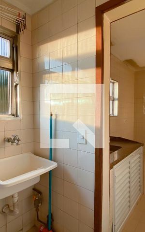 Apartamento à venda com 60m², 2 quartos e 1 vaga Apartamento à venda com 60m², 2 quartos e 1 vagaCozinha e Área de Serviço