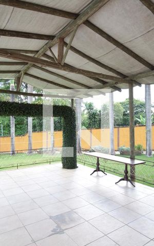 Casa à venda com 640m², 4 quartos e 4 vagasVaranda