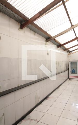 Casa à venda com 640m², 4 quartos e 4 vagasArea de Serviço