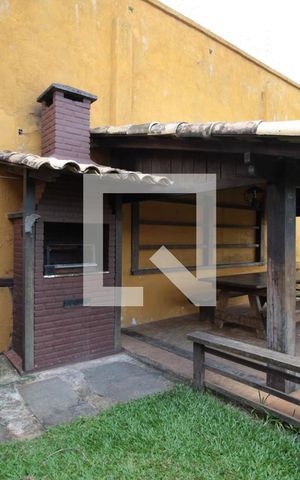 Casa à venda com 640m², 4 quartos e 4 vagasJardim