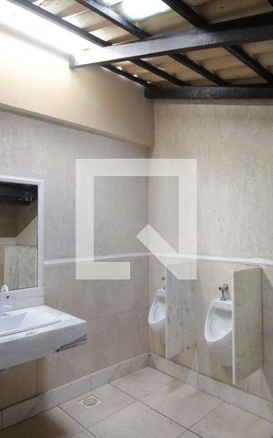 Casa à venda com 640m², 4 quartos e 4 vagasBanheiro Masculino | Salão de Festa