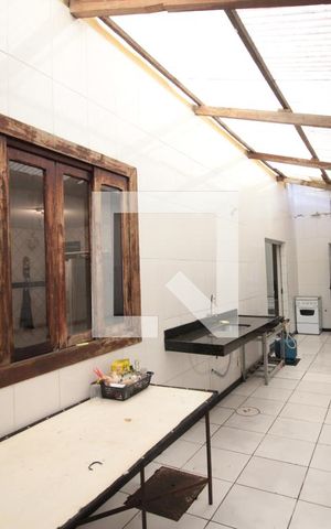 Casa à venda com 640m², 4 quartos e 4 vagasArea de Serviço