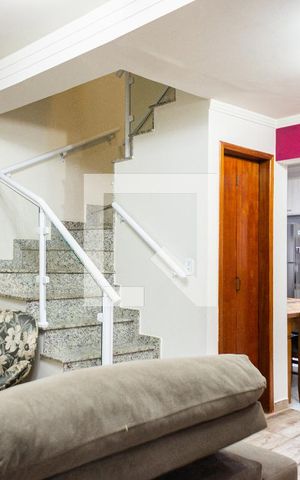 Casa de condomínio à venda com 120m², 3 quartos e 2 vagas Casa de condomínio à venda com 120m², 3 quartos e 2 vagasSala
