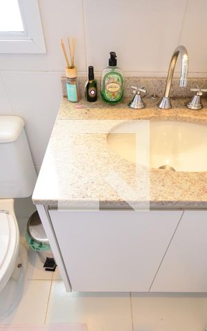 Apartamento à venda com 54m², 2 quartos e 2 vagasBanheiro da Suíte