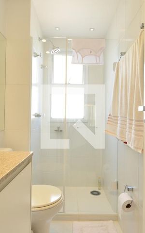 Apartamento à venda com 54m², 2 quartos e 2 vagasBanheiro Social