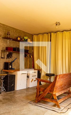 Casa à venda com 180m², 2 quartos e 2 vagas Casa à venda com 180m², 2 quartos e 2 vagasQuarto 2