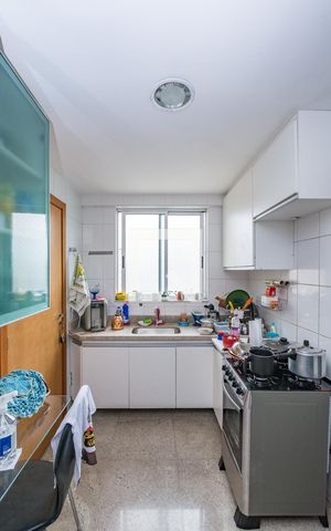 Apartamento à venda com 160m², 3 quartos e 3 vagasCozinha