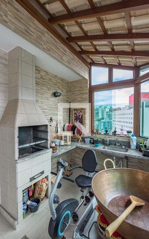 Apartamento à venda com 160m², 3 quartos e 3 vagasVaranda da Sala 2
