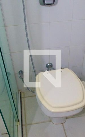 Apartamento à venda com 90m², 3 quartos e 1 vaga Apartamento à venda com 90m², 3 quartos e 1 vagaBanheiro social