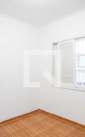 Casa à venda com 270m², 4 quartos e 3 vagas Casa à venda com 270m², 4 quartos e 3 vagasQuarto - Edícula